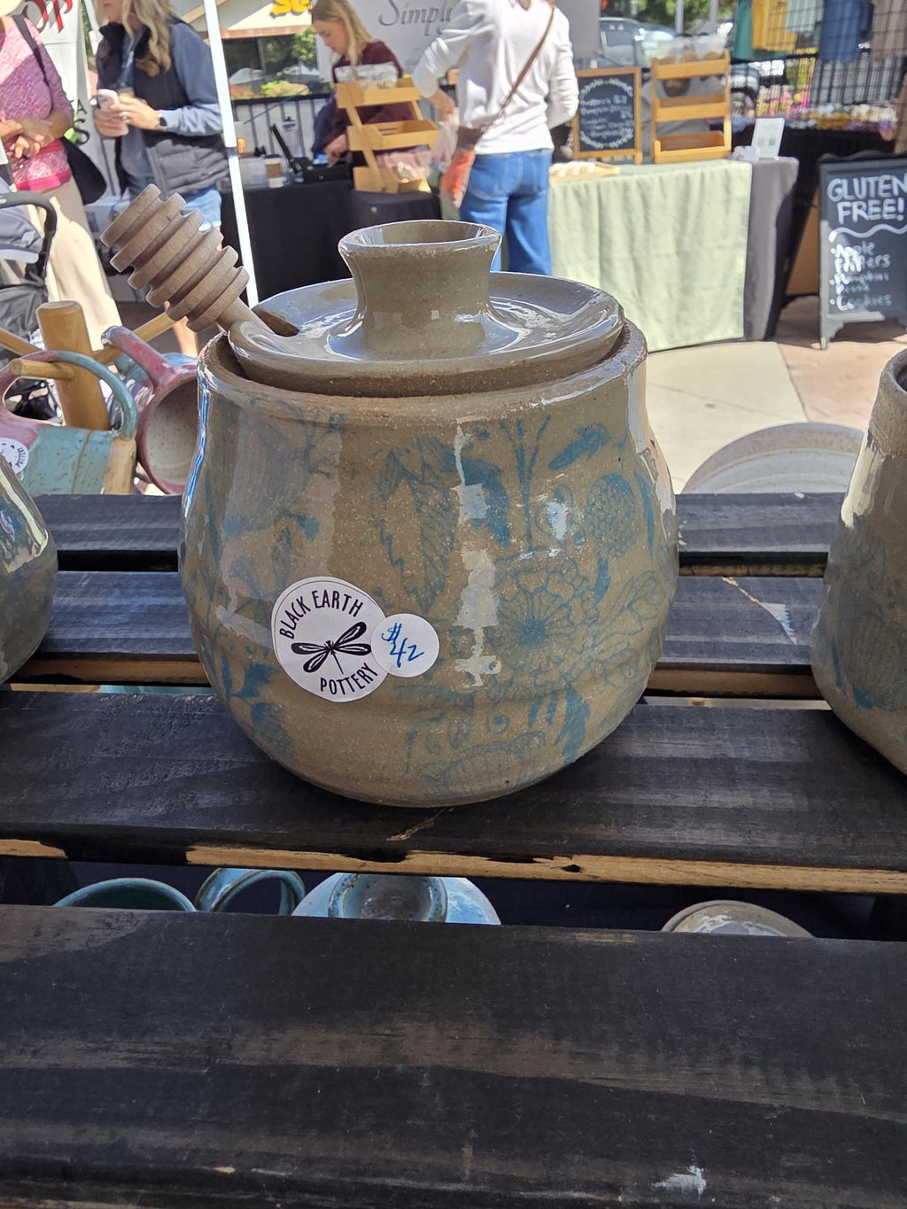 Handmade Ceramic Honey Pot with Wooden Dipper - 12 oz